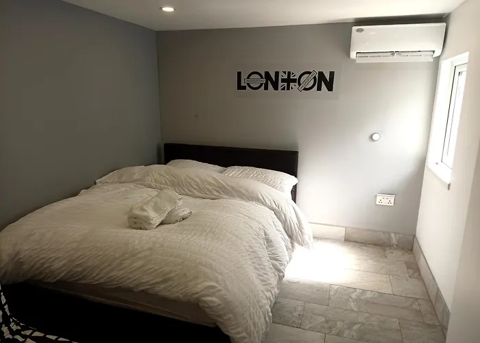 Luxurious En-Suite Soft Water Air Conditioning Tv Ripple