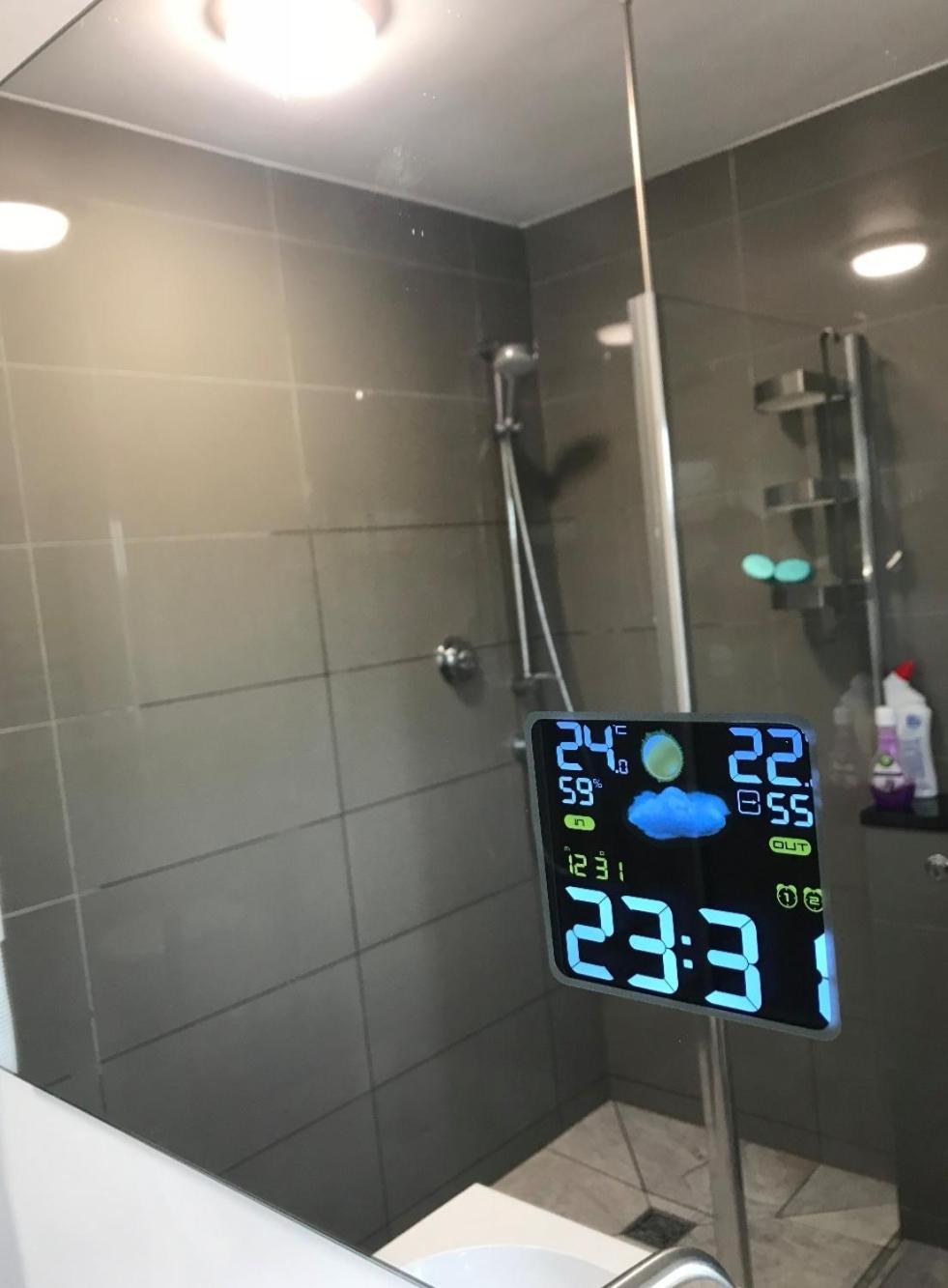 Luxurious En-suite Soft Water Air Conditioning Tv Ripple Лондон